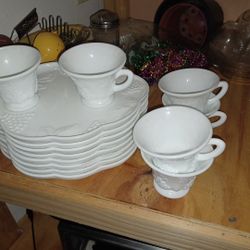 VENTAGE WHITE TEIRRA  COFFEE W CUPS SET