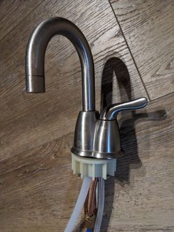 Insinkerator Faucet HOT silver/SS