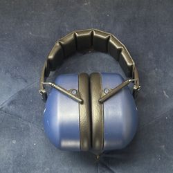 Smith & Wesson protective ear muffs