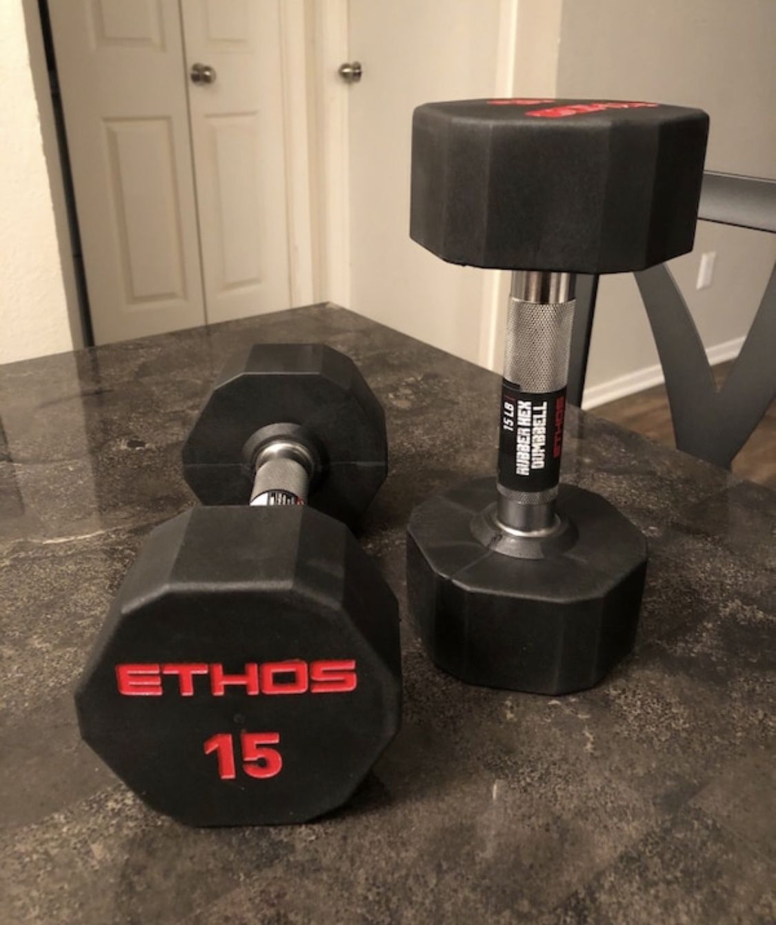 NEW 15LB PAIR (2) OF RUBBER COATED HEX DUMBBELL Total (30 Lbs) - ETHOS