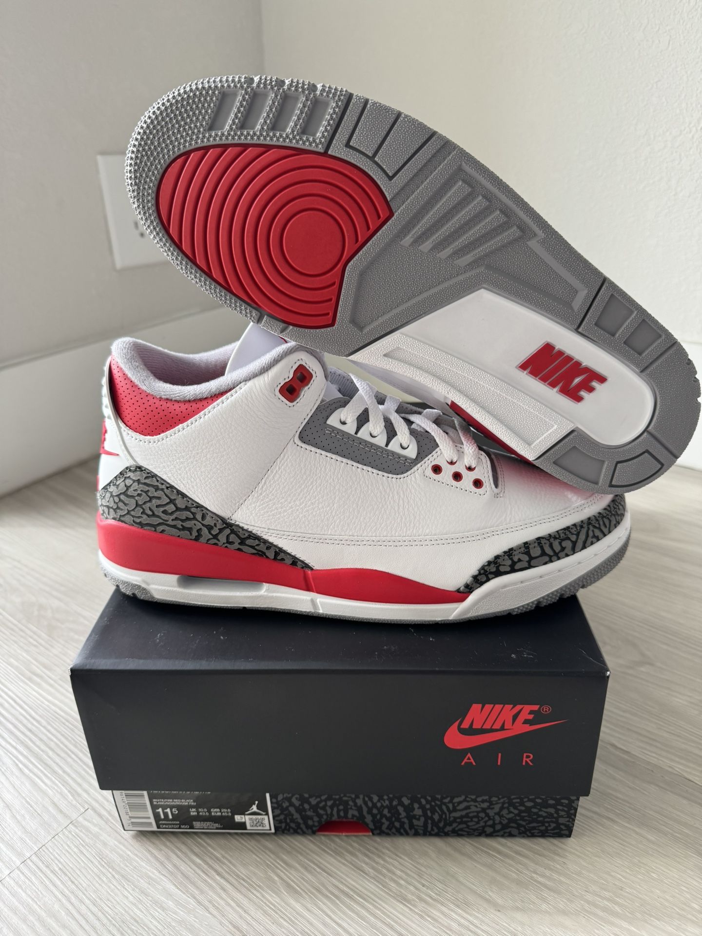 Jordan 3 Retro Fire Red