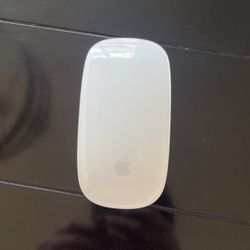 Excellent Condition Wireless Apple Mac Computer Mouse