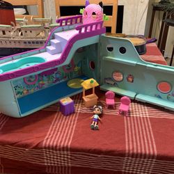 Gabby’s Dollhouse, Gabby Friend Ship Cruise Ship Toy Vehicle Playset With Accessories 