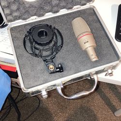 AKG C3000B As Good As New 