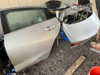 Door and trunk to Chevy Malibu  2018