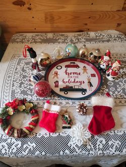 17 PC CHRISTMAS ITEMS $10 FOR ALL