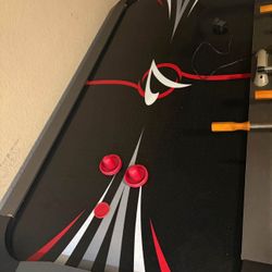 Air Hockey Table