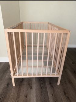 New Baby crib Natural wood finish