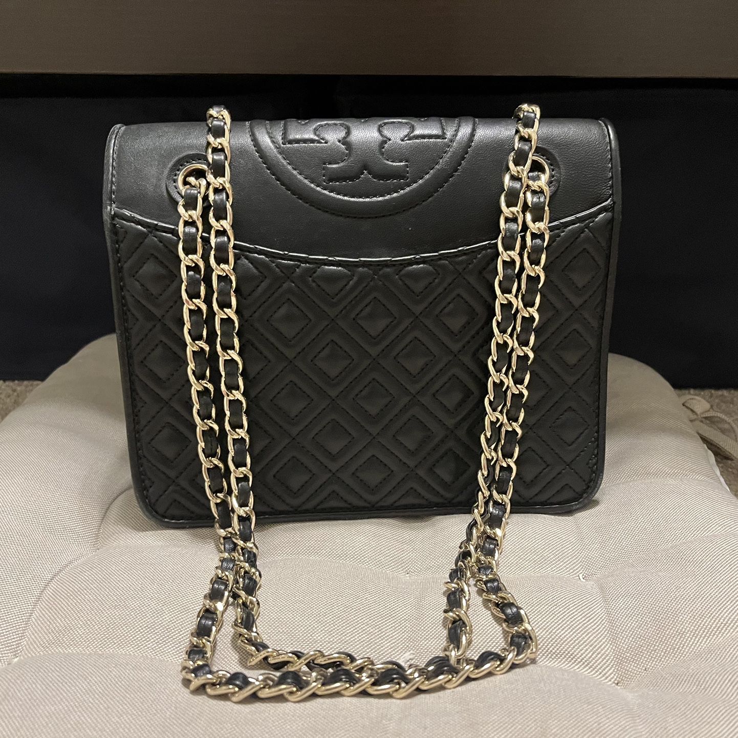 Tory Burch Fleming Tote ( Norwood Green ) for Sale in Placentia, CA -  OfferUp
