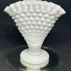 VTG Fenton White Ruffled Hobnail Fan Vase 5.75"x6"x1.50"