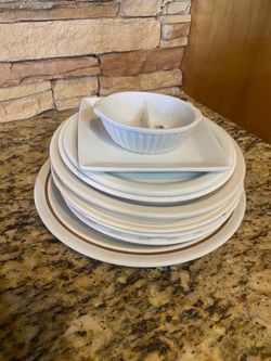 Lot of 9 plates