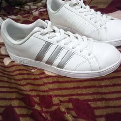 Adidas Size 9 Men