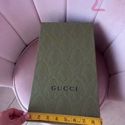Gucci box