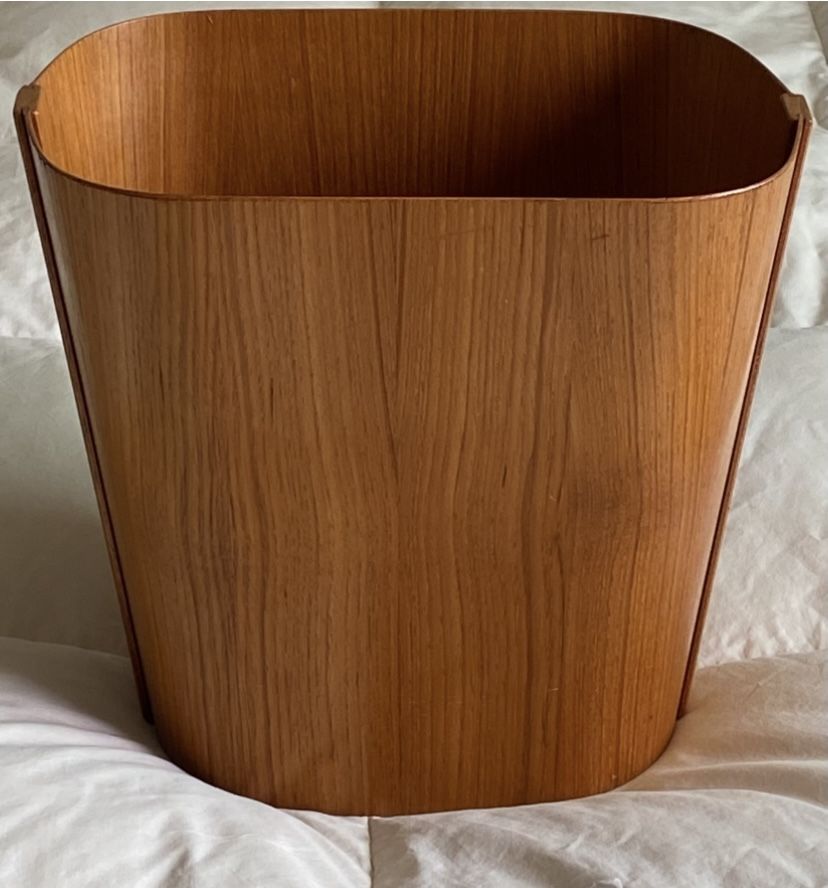 VINTAGE BENI MOBLER DANISH MID CENTURY MODERN STAVED TEAK WASTE CAN TRASH BASKET.