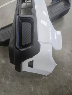 Ford Maverick bumper part