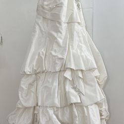 Wedding dress