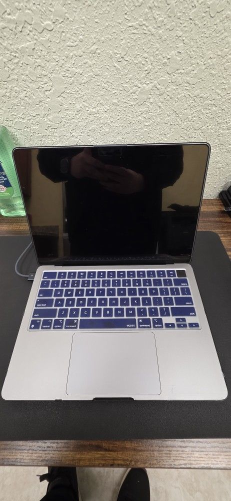 Macbook Air M2 13-inch 256gb