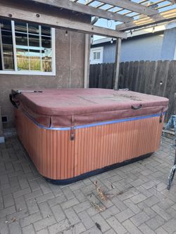 Free Jacuzzi