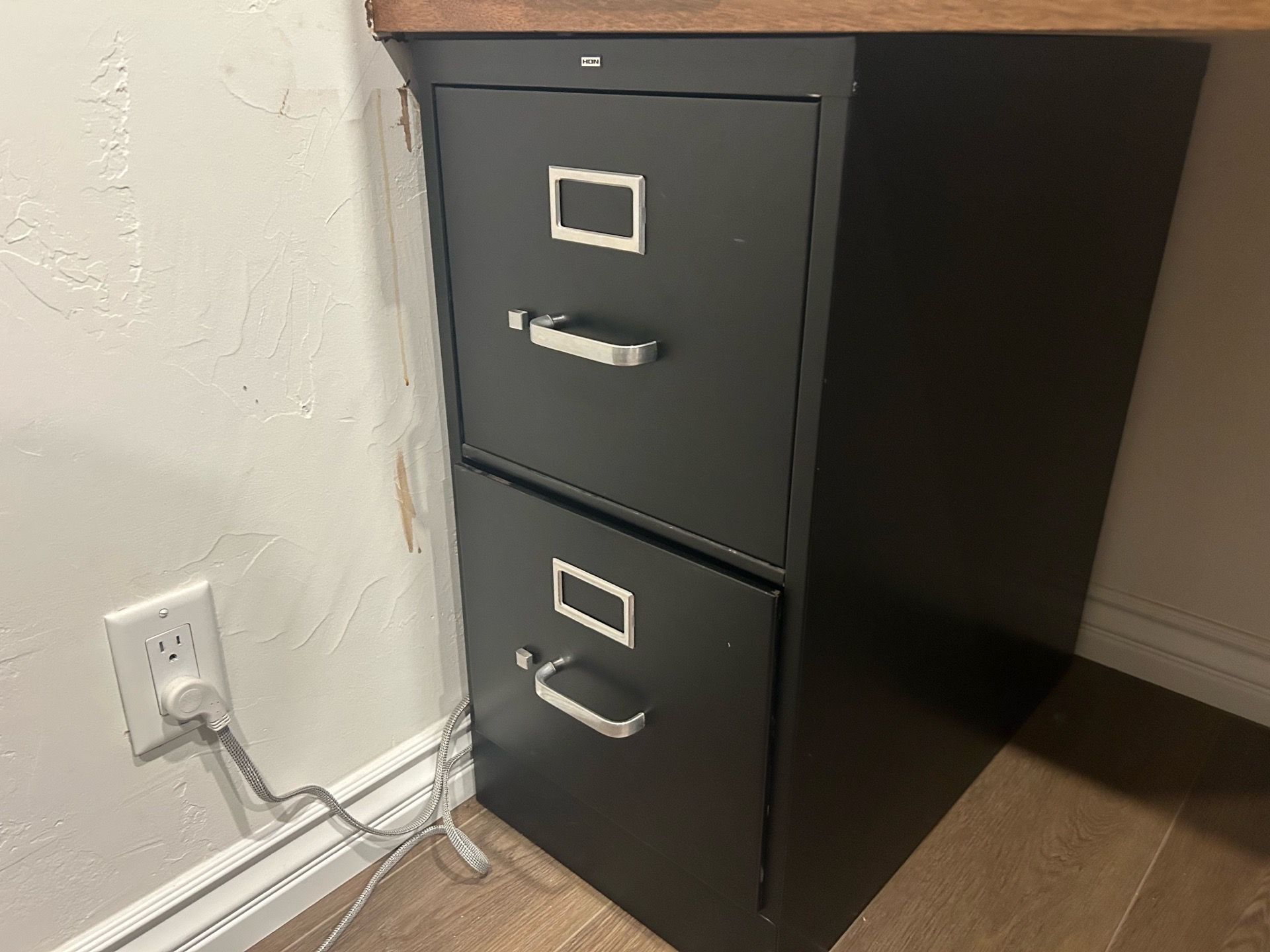 2 drawer vertical file cabinet