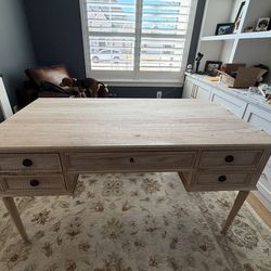 Elegant Office Desk