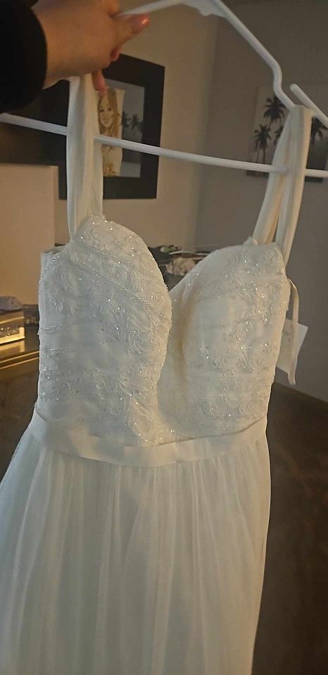 Wedding Dress Size 4