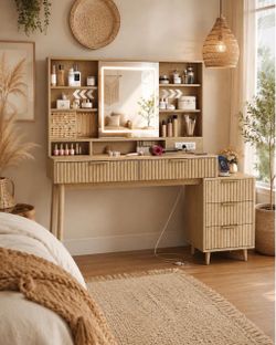 Vanity Desk with Sliding Mirror and Lights, Fluted  with n, Jewelry Storage, Oak L-22