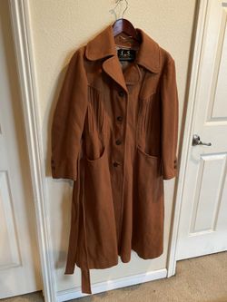 Womans Coat Size M/L