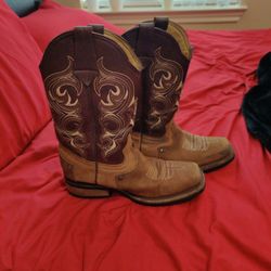 Boots,Used Don't Really Know The Size But I Think Is Size 7 Or 8 