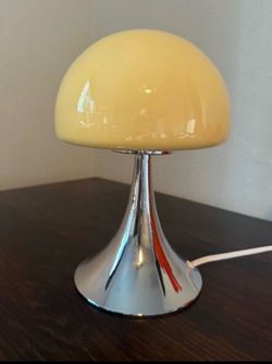 Retro Mushroom Table Lamp LED Tri color bulb