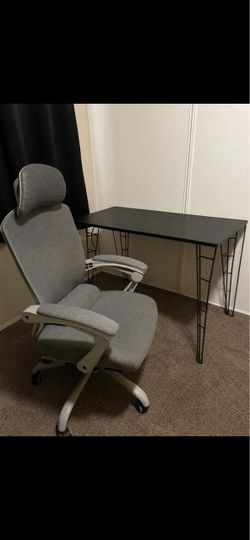 Gaming Desk & Reclining Gaming Chair – $40
