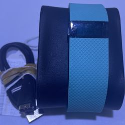 Fitbit wrist watch FB405 ( Hablamos Espanol) 