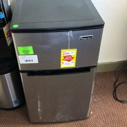 Magic Chef Refrigerator