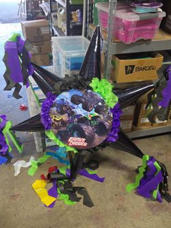 Monster jam tambor star pinata