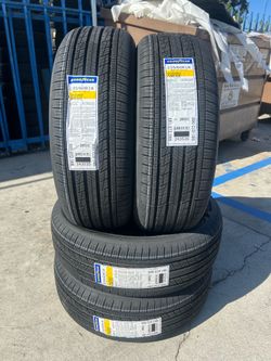 235/60/18 Goodyear Assurance Finesse Llantas Nuevas