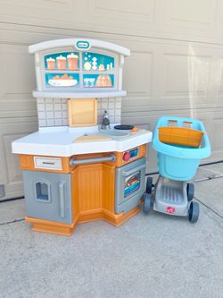 Little Tikes Kids Play Kitchen with Shopping Cart