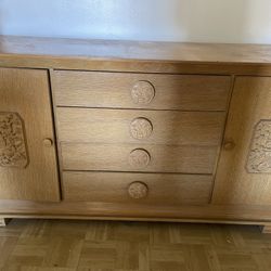 Dining Table, glass china cabinet, Gabinet