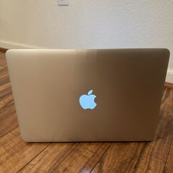 Apple Macbook (2013)