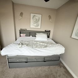 Full Size Bed With Twin Trundle