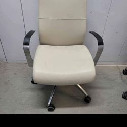 Ergonomic Task Chair With $60 Each 4 Available 