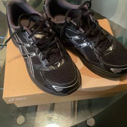 Black asics gel-1130