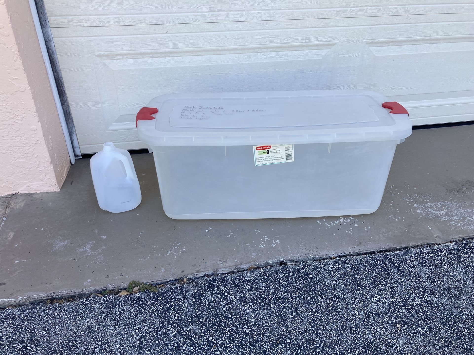 Large Rubbermaid Latchable Storage Box | 95 Quart Storage Bin | Storage Container
