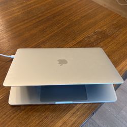 MacBook Pro 13 Inch