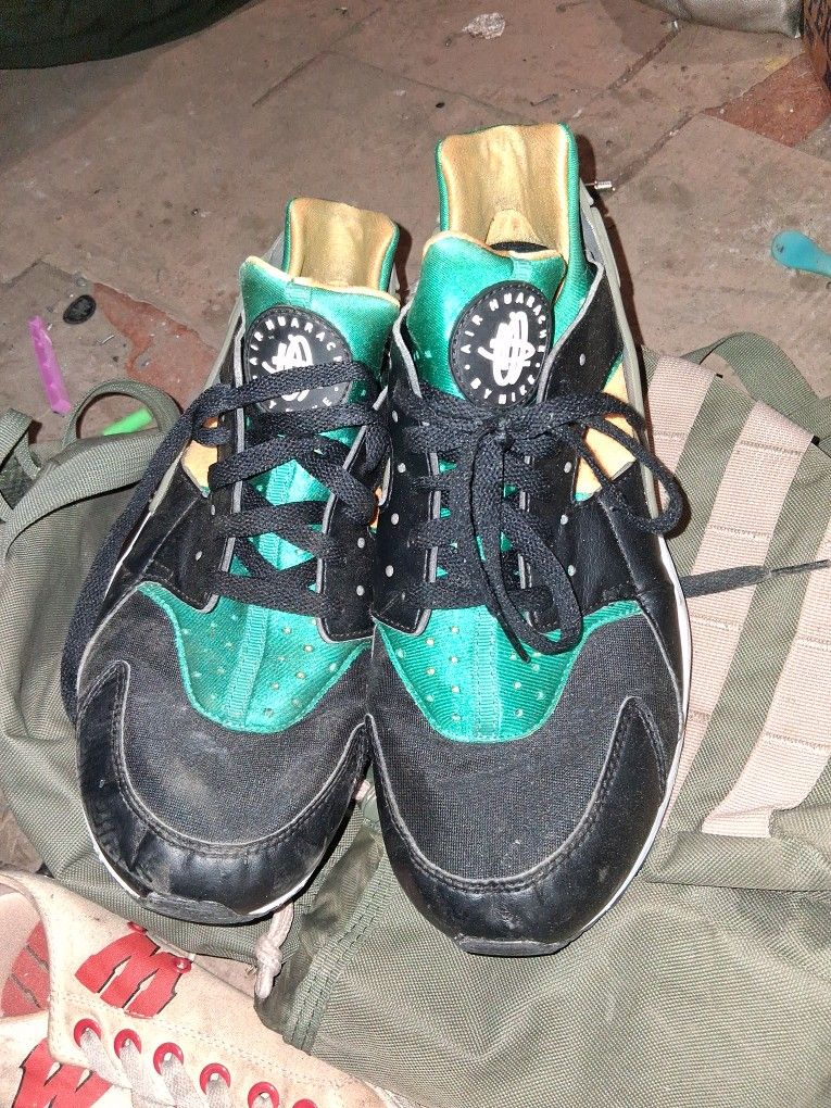 Air Huraches Size 11.5