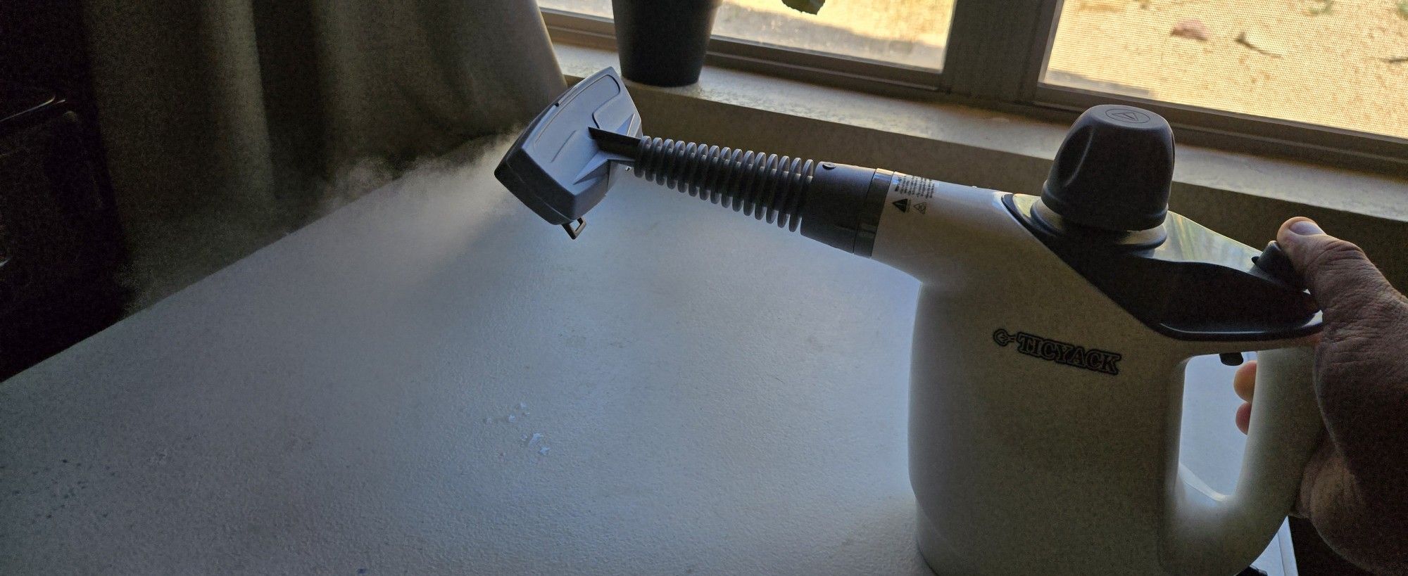 Handheld Steamer (Like New)