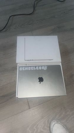MacBook M2 16GB