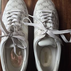 Micheal Kors Women Sneakers Size 6.5