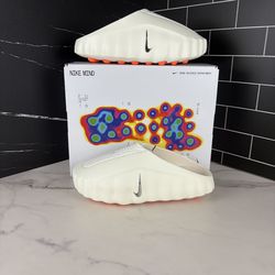 Ds Nike mind sail slides size 6-9