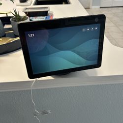 Amazon Echo Show 8