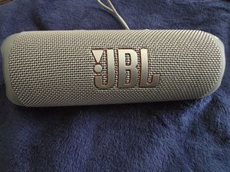 Jbl flip 6 speaker
