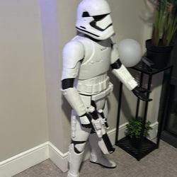 Life-Size Stormtrooper Figure (3–4 ft) – Star Wars Decor